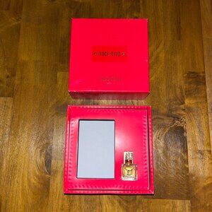 Valentino 7ml (0.24 fl oz) Eau De Parfum with original box from perfume set